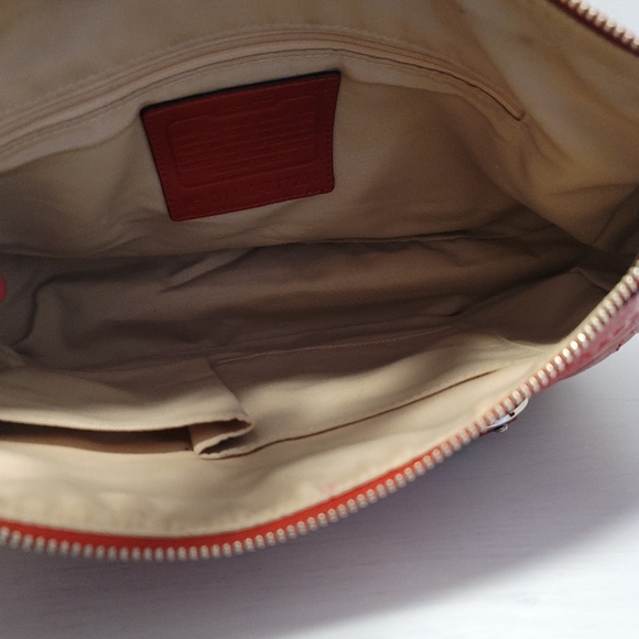 Beautiful  Coach Bag - Picture 11 of 11